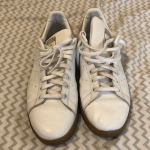 Stan Smith sneakers all white gym bottoms